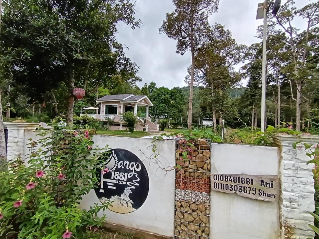 Dango1881Muslim Riverstay Padang Rengas Exteriér fotografie