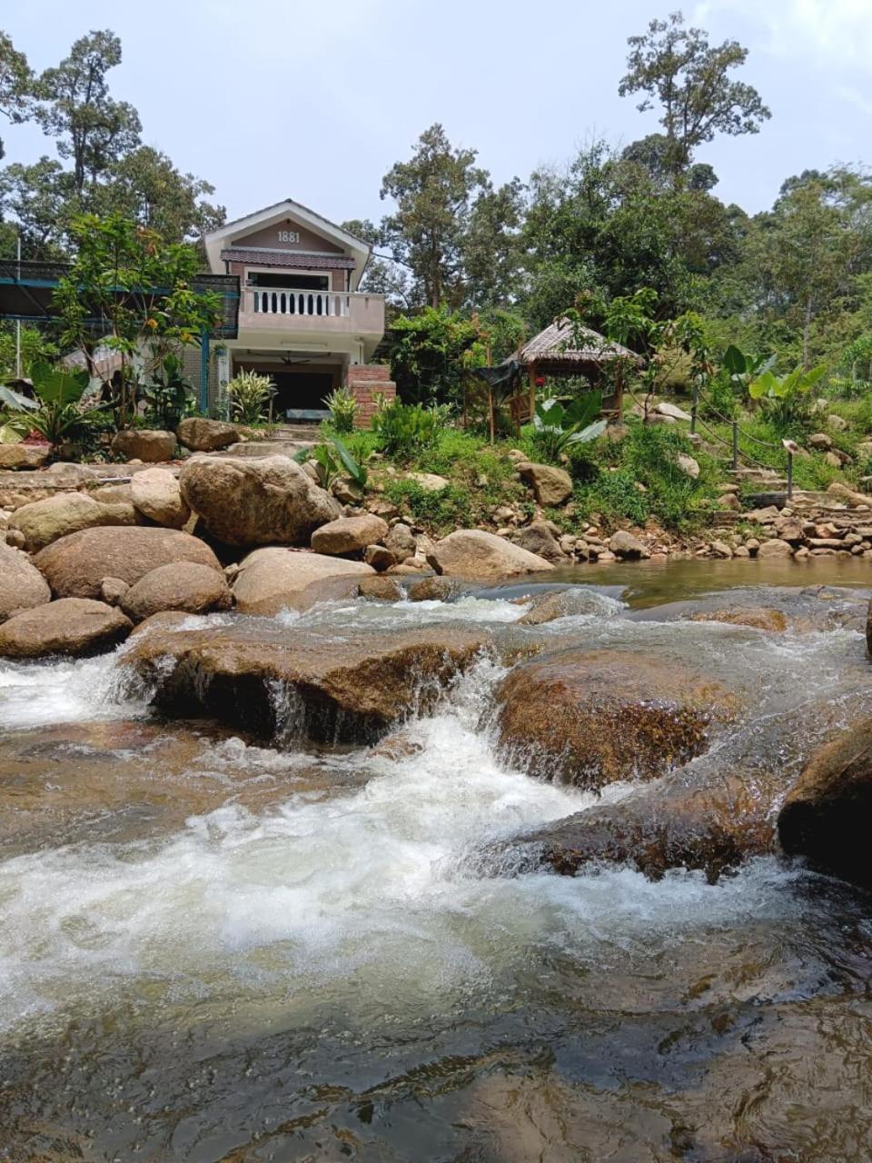 Dango1881Muslim Riverstay Padang Rengas Exteriér fotografie
